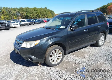 2011 Subaru Forester 2.5X Limited z USA, uszkodzony, nr VIN JF2SHAEC7BH779946